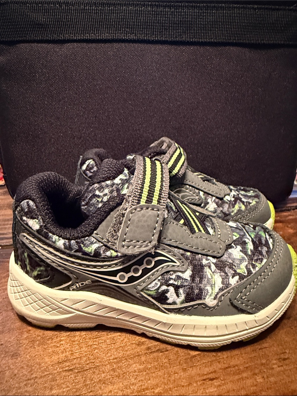 Saucony Kids Gray and Green Hook-and-Loop Sneakers